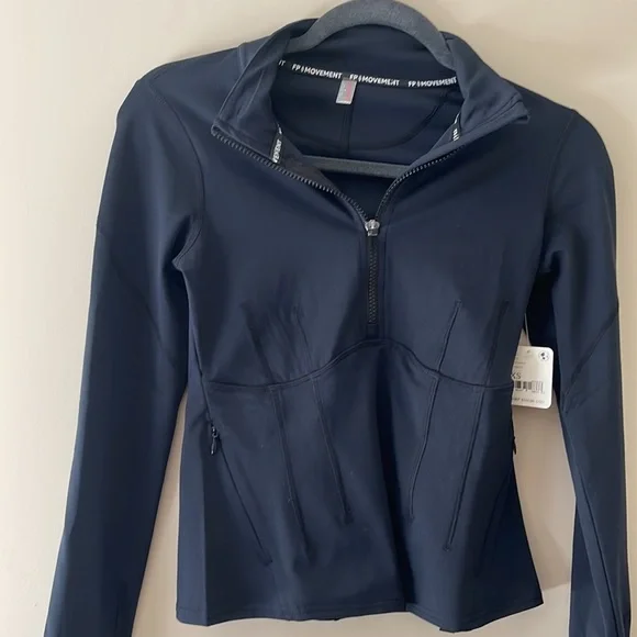 Free People Movement Run The Course Half Zip in Black NWT - Picture 14 of 16